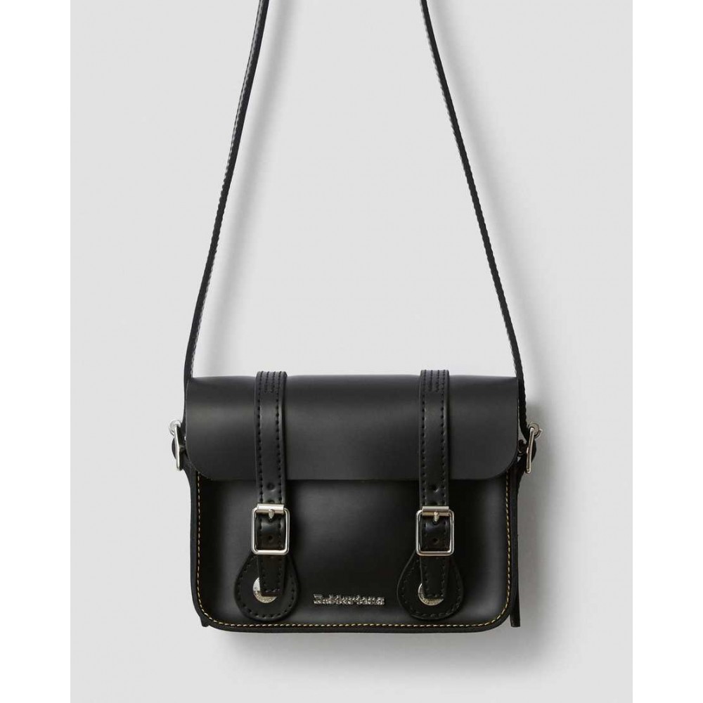 Dr martens clearance black satchel