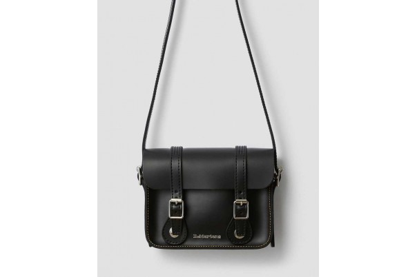 Сумка Dr Martens черная кожаная маленькая 7 Inch Leather Crossbody Bag