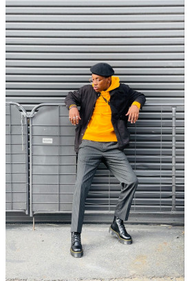 Dr. Martens в спортивном стиле: неожиданные сочетания Dr. Martens в спортивном стиле: неожиданные сочетания